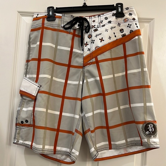 Billabong men’s swim trunks - Picture 1 of 8